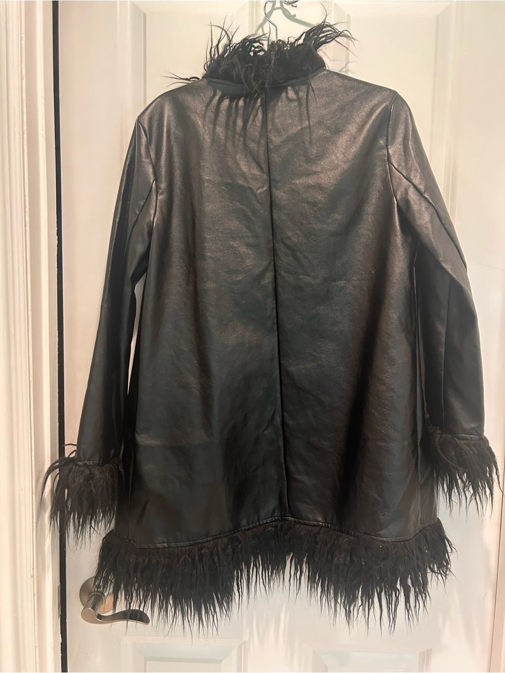 Black Faux Leather Feather Trim Festival Jacket Boho Western Chic - Picture 5 of 6